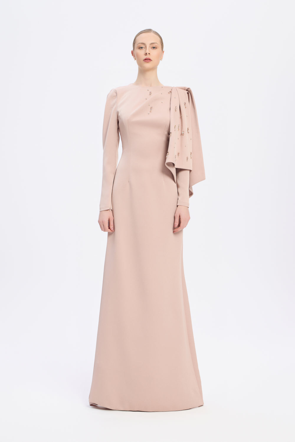 Dar Kesim Taş İşlemeli Krep Uzun Abiye Elbise - 9087C - CAMEL