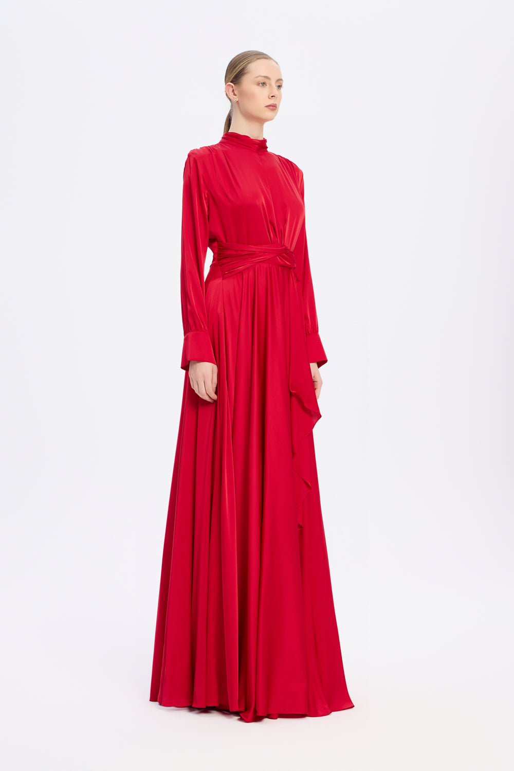Drape Detaylı Dik Yaka Saten Uzun Abiye Elbise - 9072C - KIRMIZI