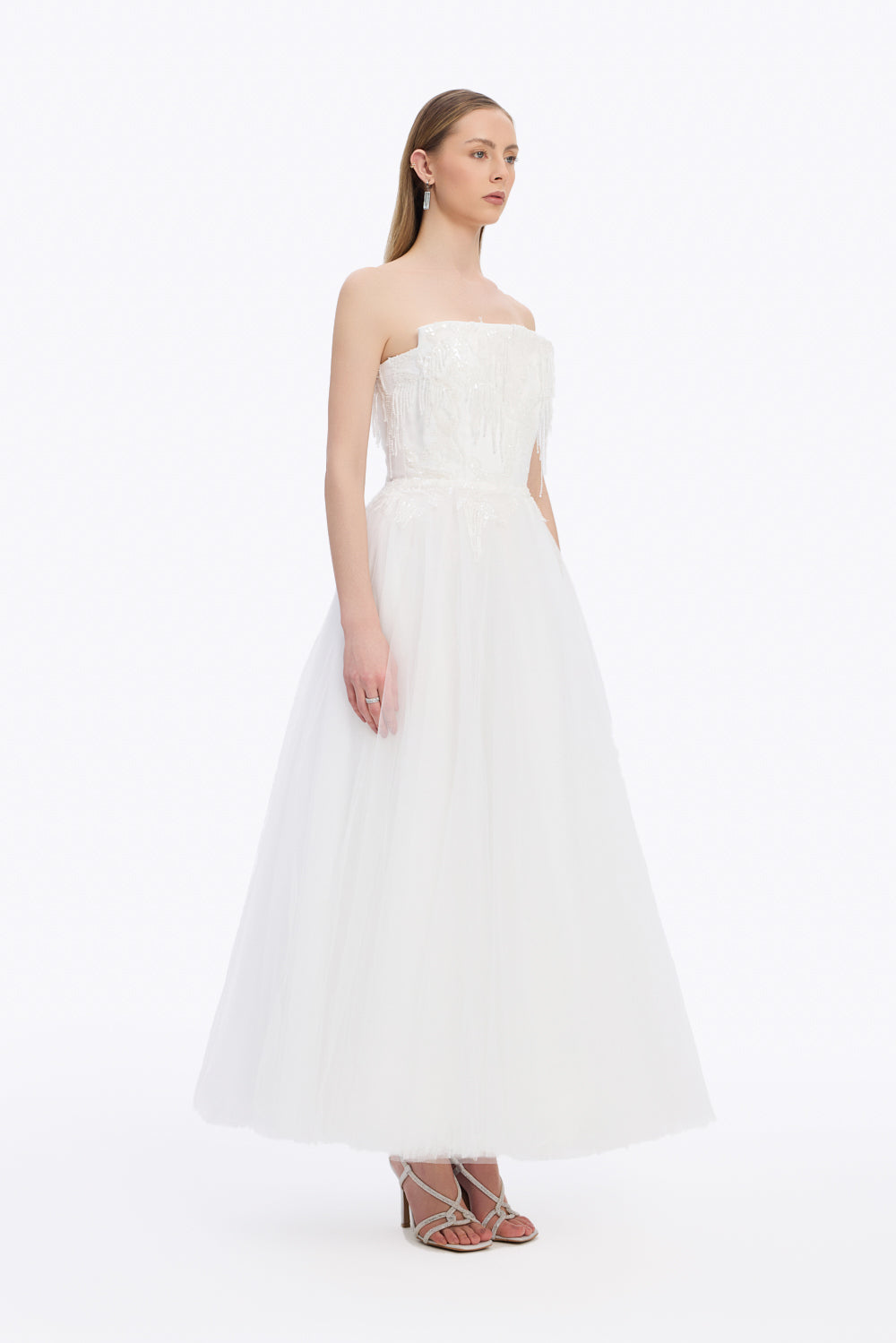 فستان سهرة طويل بدون كتفين ومطرز بالحجارة - 5131C