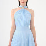 Broş Detaylı Halter Yaka Piliseli Uzun Abiye Elbise - 9097C - MAVİ