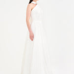 Broş Detaylı Halter Yaka Piliseli Uzun Abiye Elbise - 9097C - Kırık Beyaz