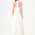 Broş Detaylı Halter Yaka Piliseli Uzun Abiye Elbise - 9097C - Kırık Beyaz