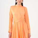 Drape Detaylı Dik Yaka Saten Uzun Abiye Elbise - 9072C - Turuncu