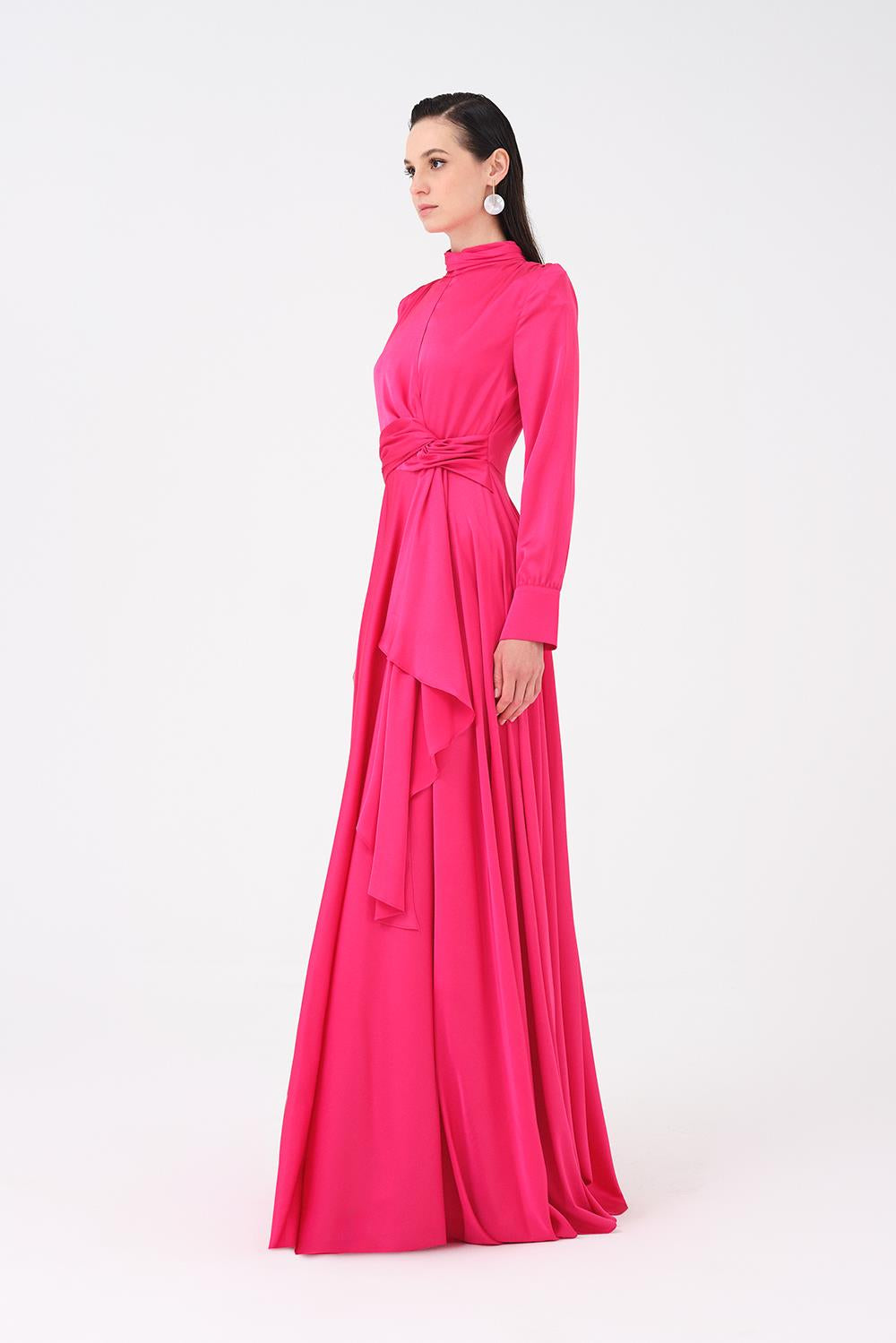 Drape Detaylı Dik Yaka Saten Uzun Abiye Elbise - 9072C - PEMBE
