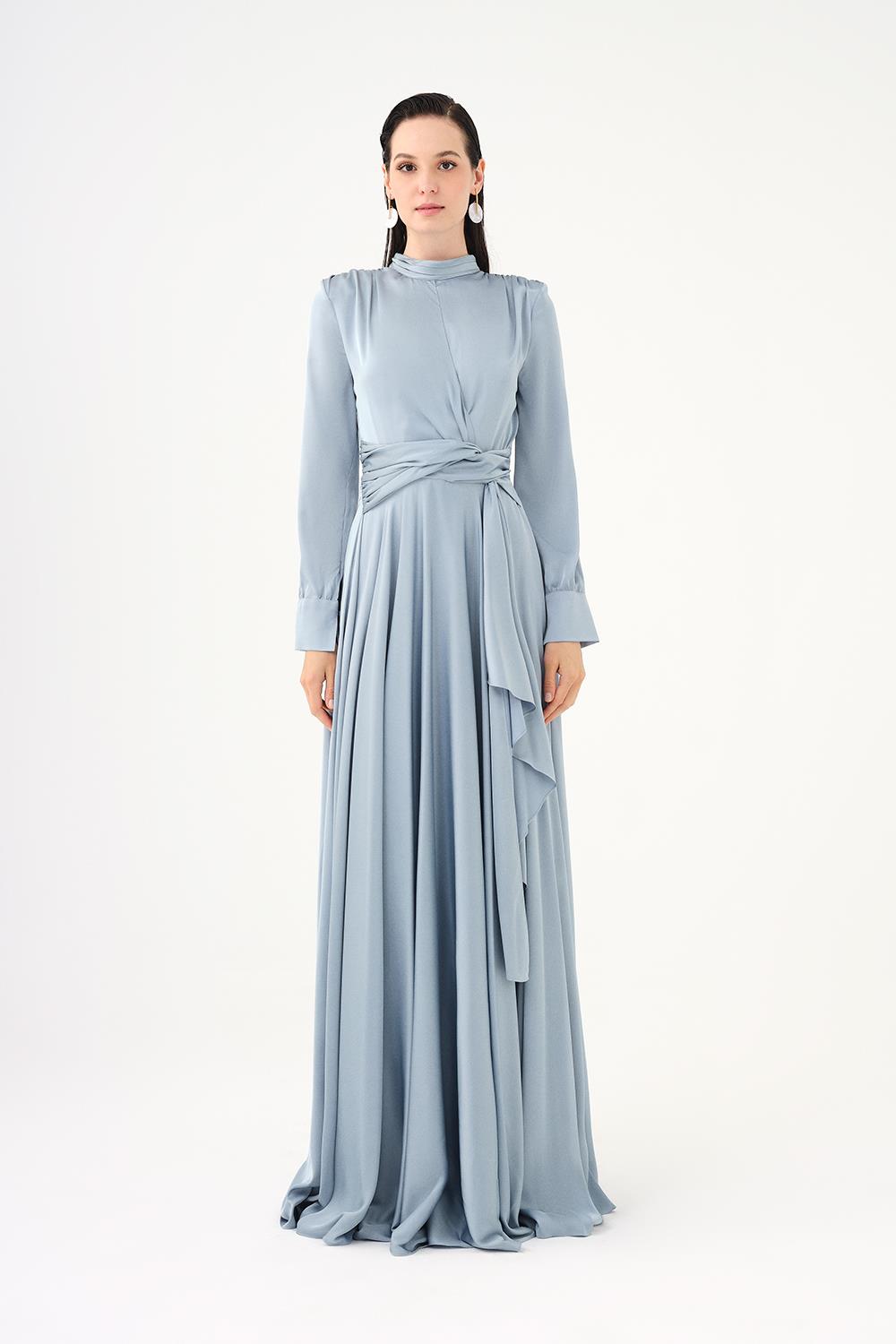 Drape Detaylı Dik Yaka Saten Uzun Abiye Elbise - Gri-Mint