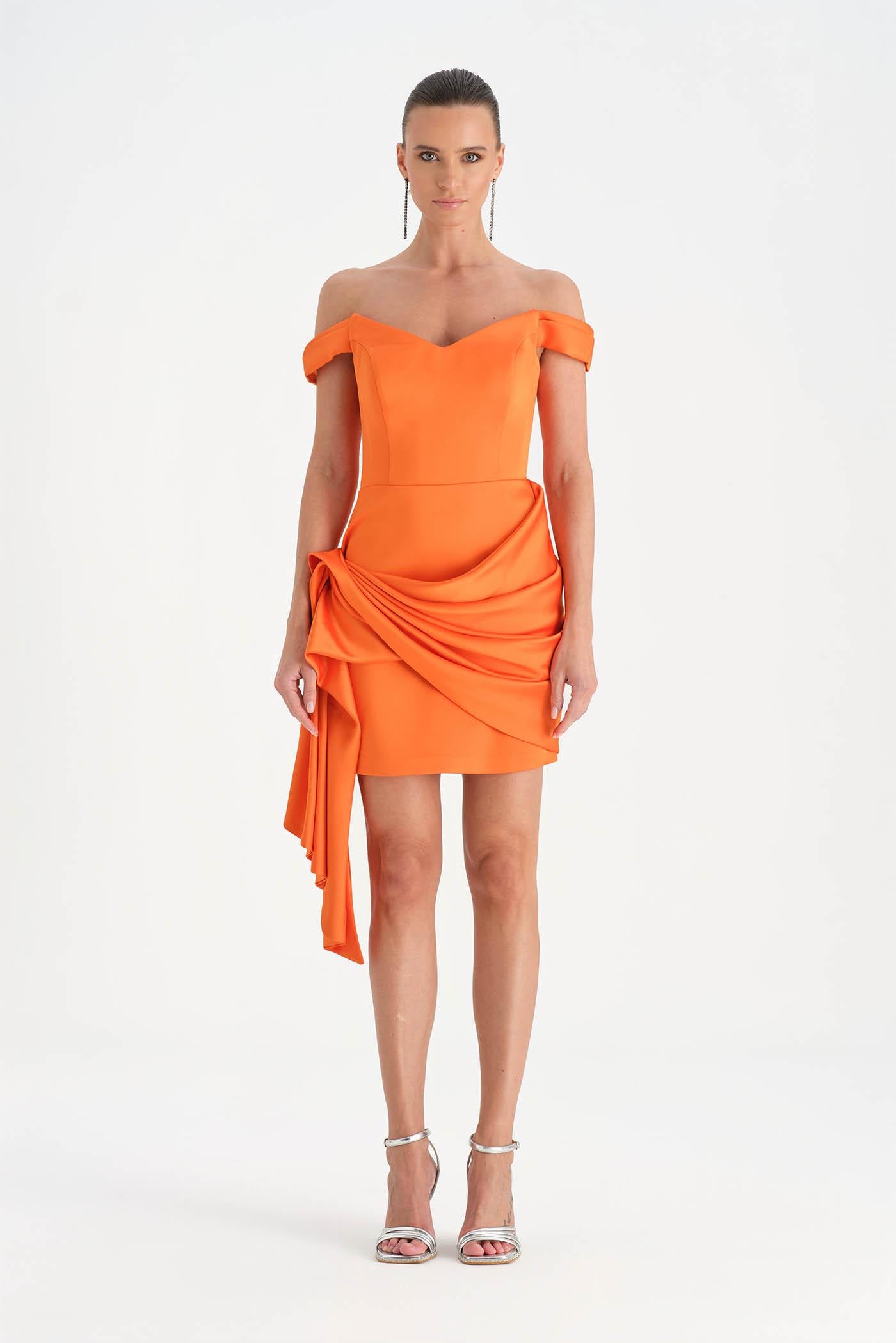 Düşük Omuzlu Drapeli Abiye Elbise - 26018C