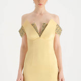 Düşük Omuzlu Yırtmaçlı Taş İşlemeli Abiye Elbise - 26063C