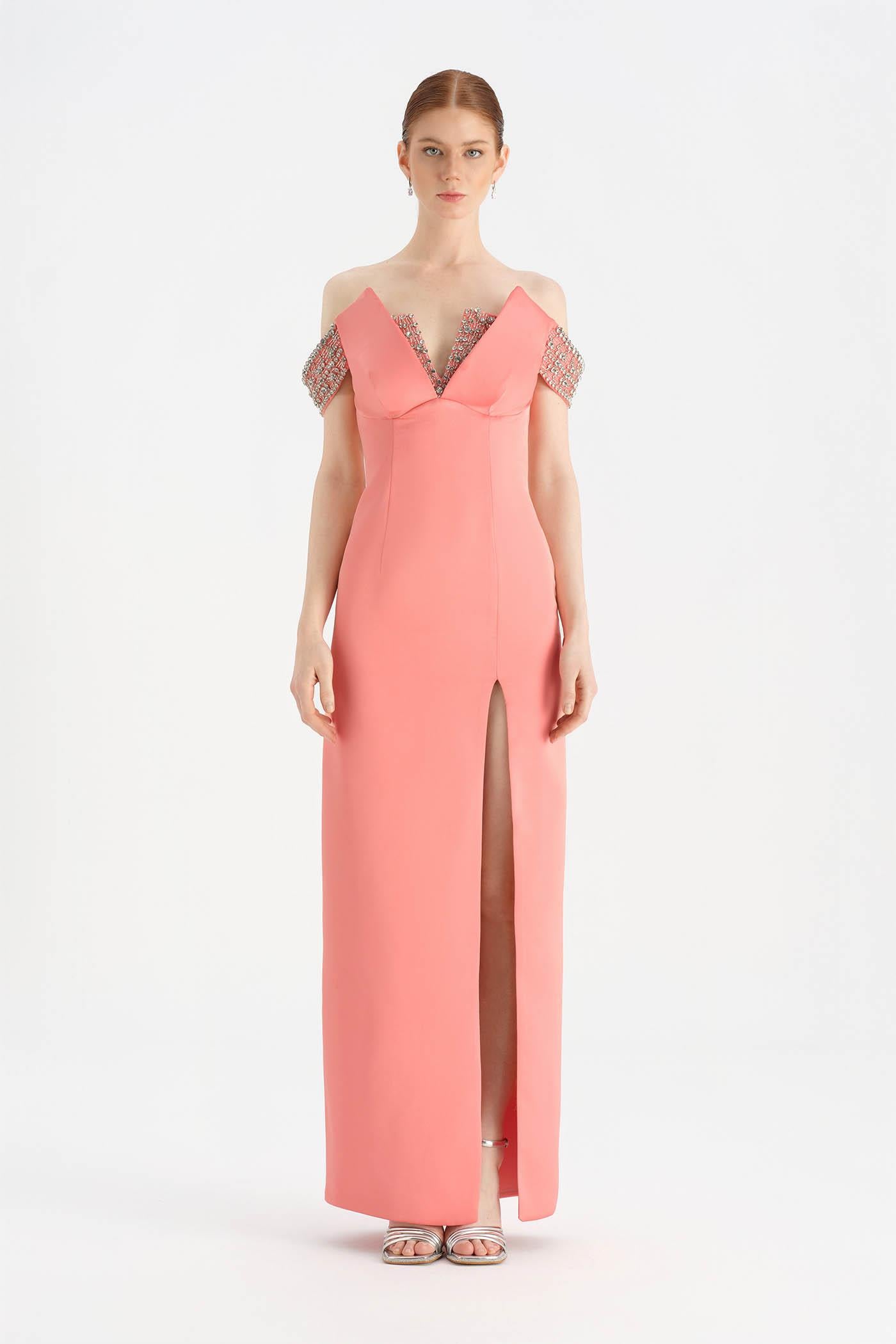 Düşük Omuzlu Yırtmaçlı Taş İşlemeli Abiye Elbise - 26063C