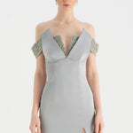 Düşük Omuzlu Yırtmaçlı Taş İşlemeli Abiye Elbise - 26063C