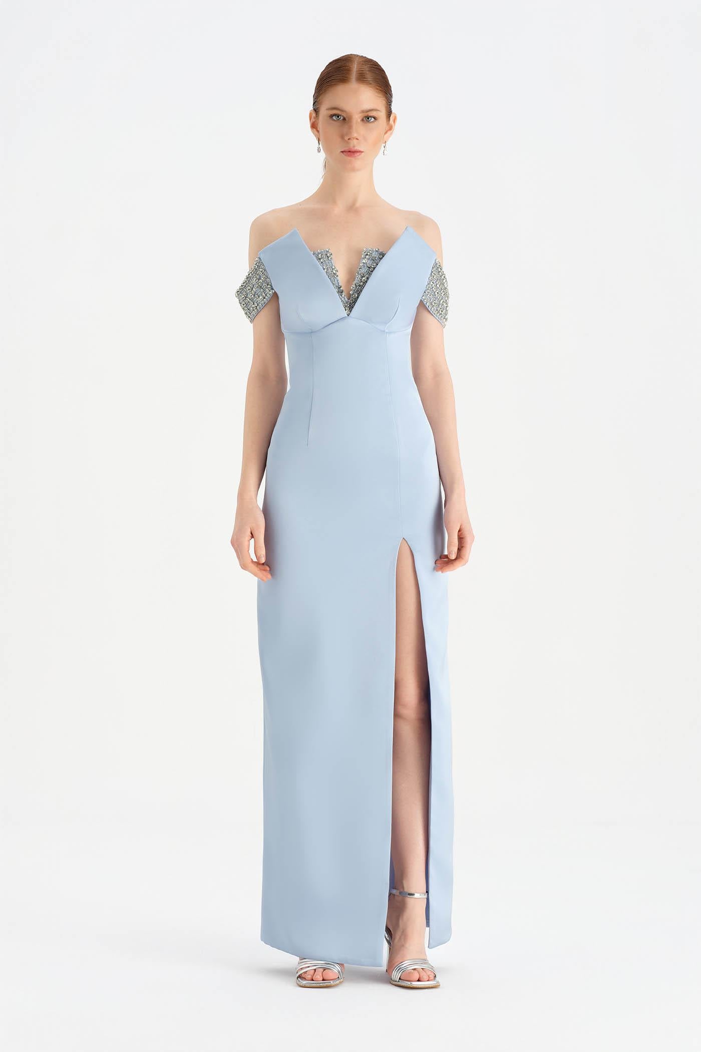 Düşük Omuz Yırtmaçlı Taş İşleme Detaylı Abiye Elbise - 26063C - Bebe Mavi