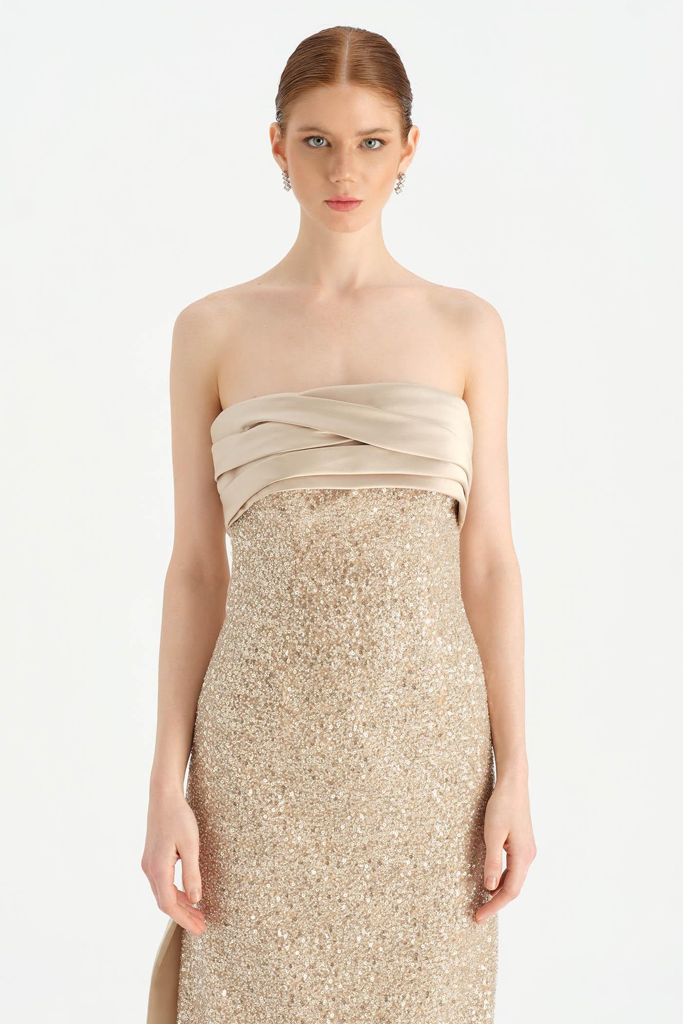 Göğüs Saten Katlamalı Drape Detaylı Taşlı Abiye Elbise- 26077C - Şampanya