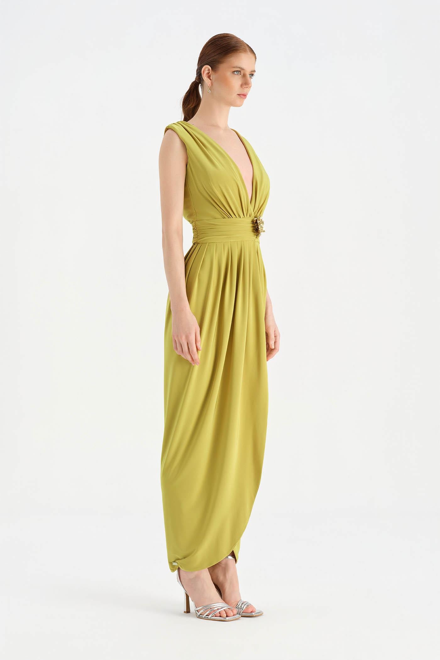 Anvelop Kesim Broş Detaylı Abiye Elbise - 26157C