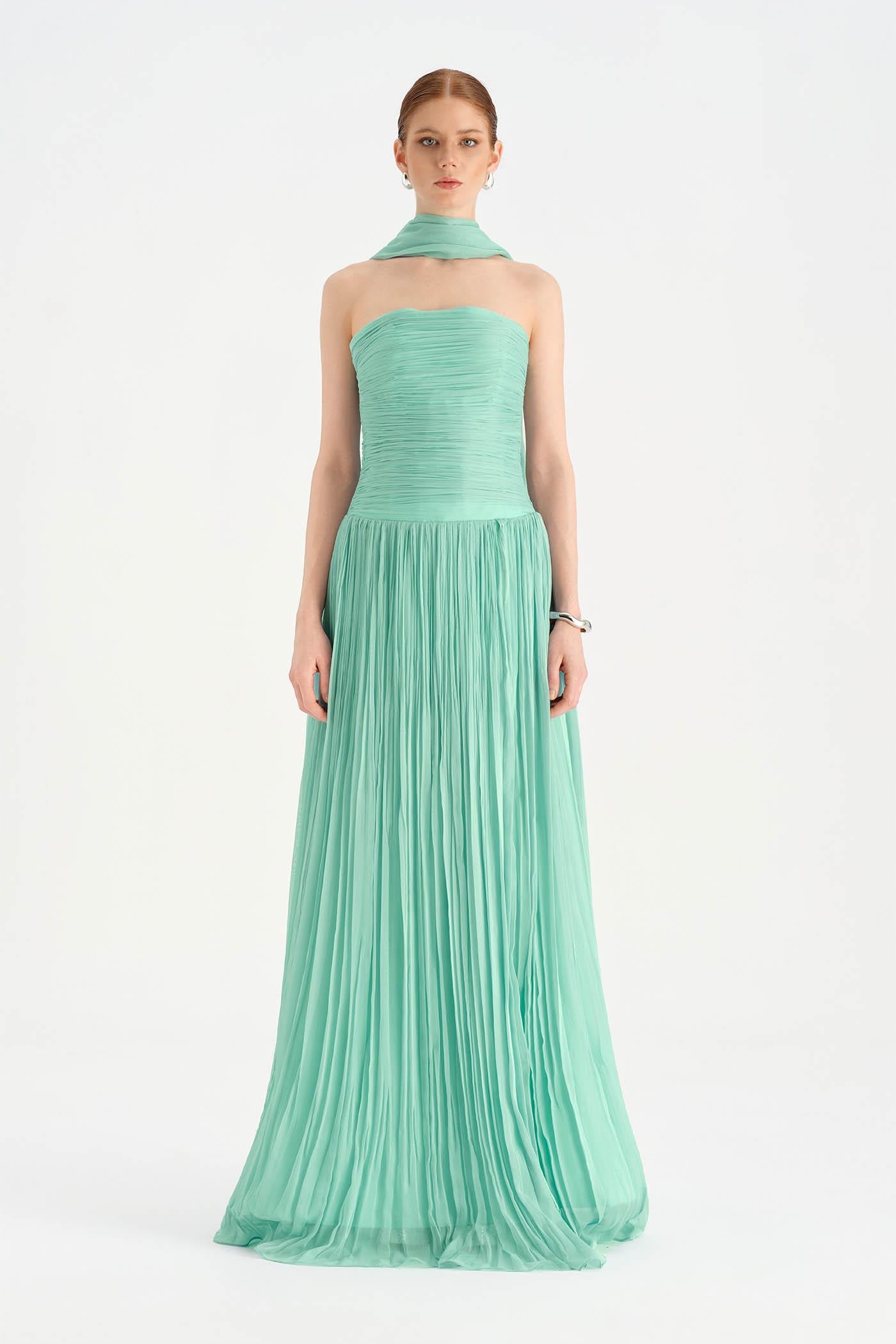 Piliseli Yırtmaçlı Boyundan Şallı Abiye Elbise - 26188C