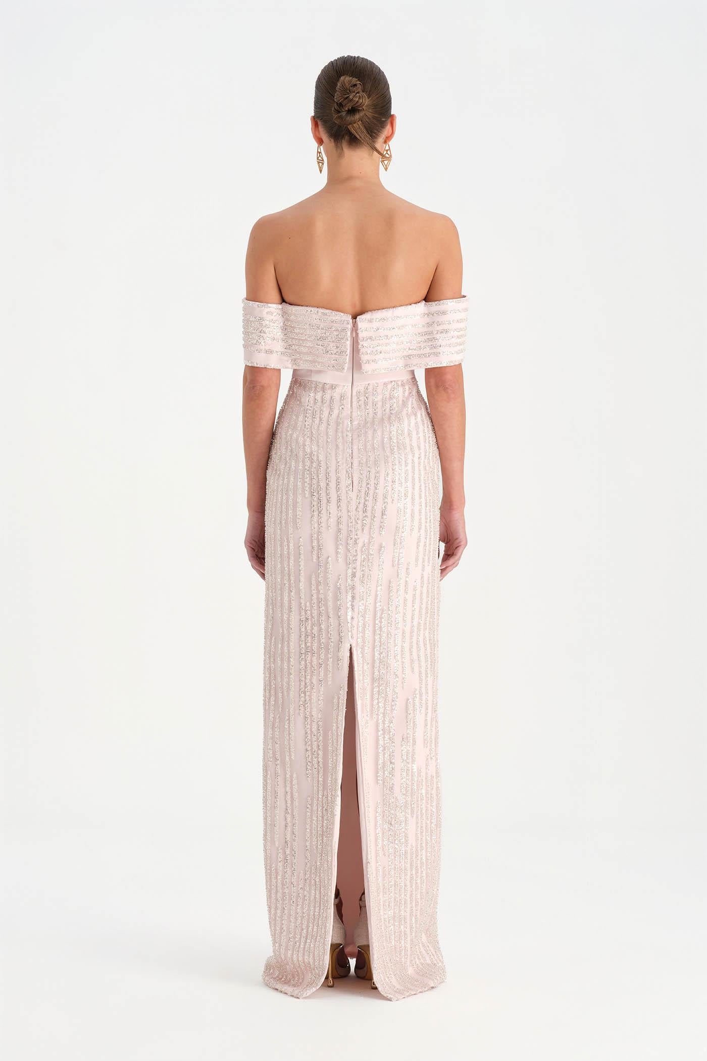 Taş İşlemeli Düşük Omuzlu Straplez Abiye Elbise - 26055C