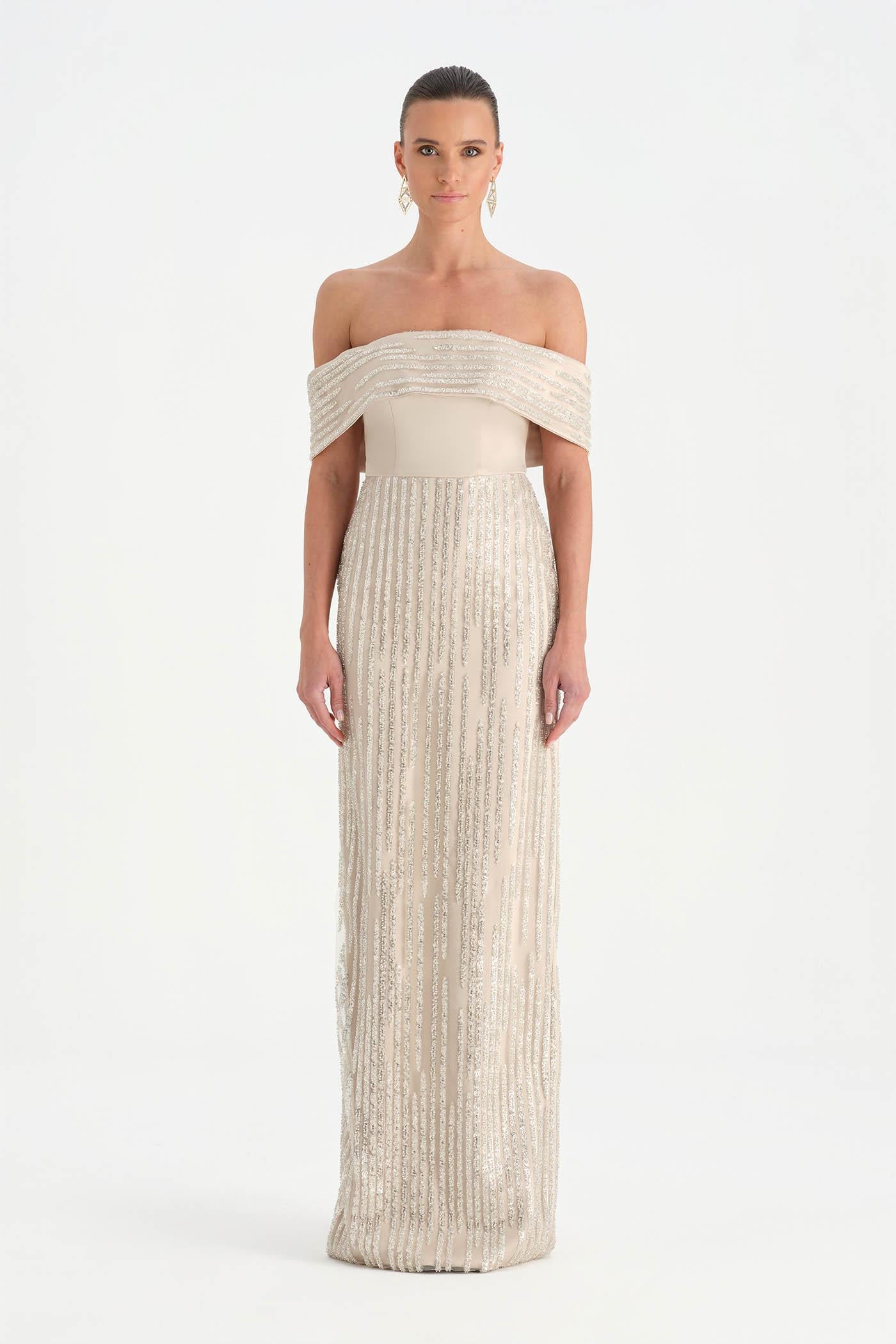 Taş İşlemeli Düşük Omuzlu Straplez Abiye Elbise - 26055C